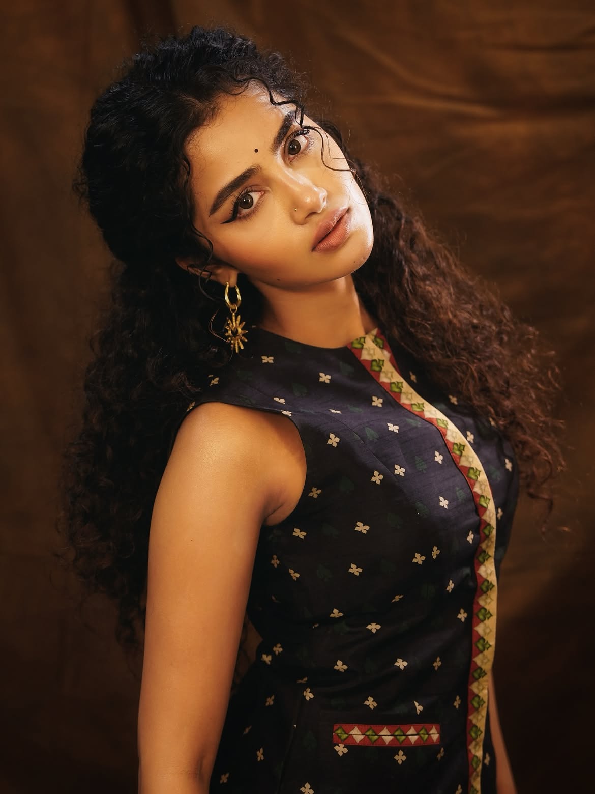 ఈ రెండు సినిమాలు తెలంగాణ బ్యాక్డ్రాప్లోనే తెరకెక్కుతోండటం గమనార్హం.