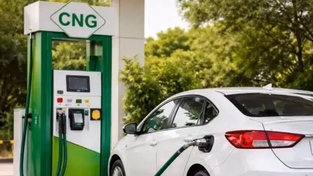 CNG Price Hike | మళ్లీ పెరిగిన సీఎన్జీ ధరలు.. కిలోపై రూ.3.89 భారం..