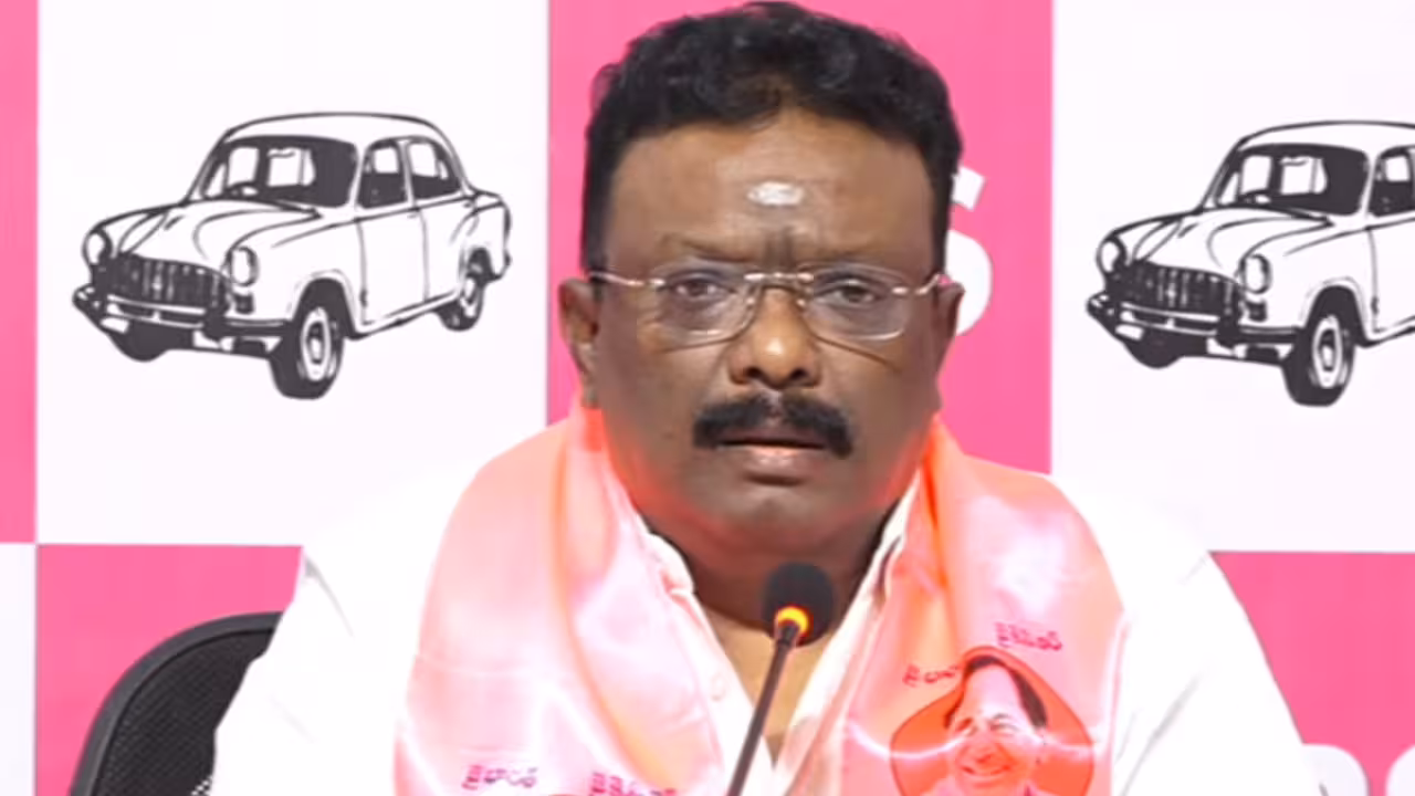 Dasoju Sravan Kumar | ట్రాఫిక్ చలాన్ల ఆటో డెబిట్ ప్రతిపాదన రాజ్యాంగ విరుద్ధం