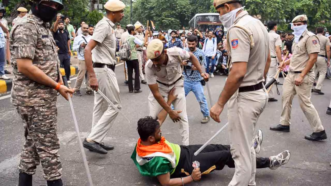 Delhi Police | CJP పార్లమెంట్ మార్చ్ చట్టవిరుద్ధం.. అక్రమంగా బలప్రయోగం చేయలేదు : ఢిల్లీ పోలీసులు