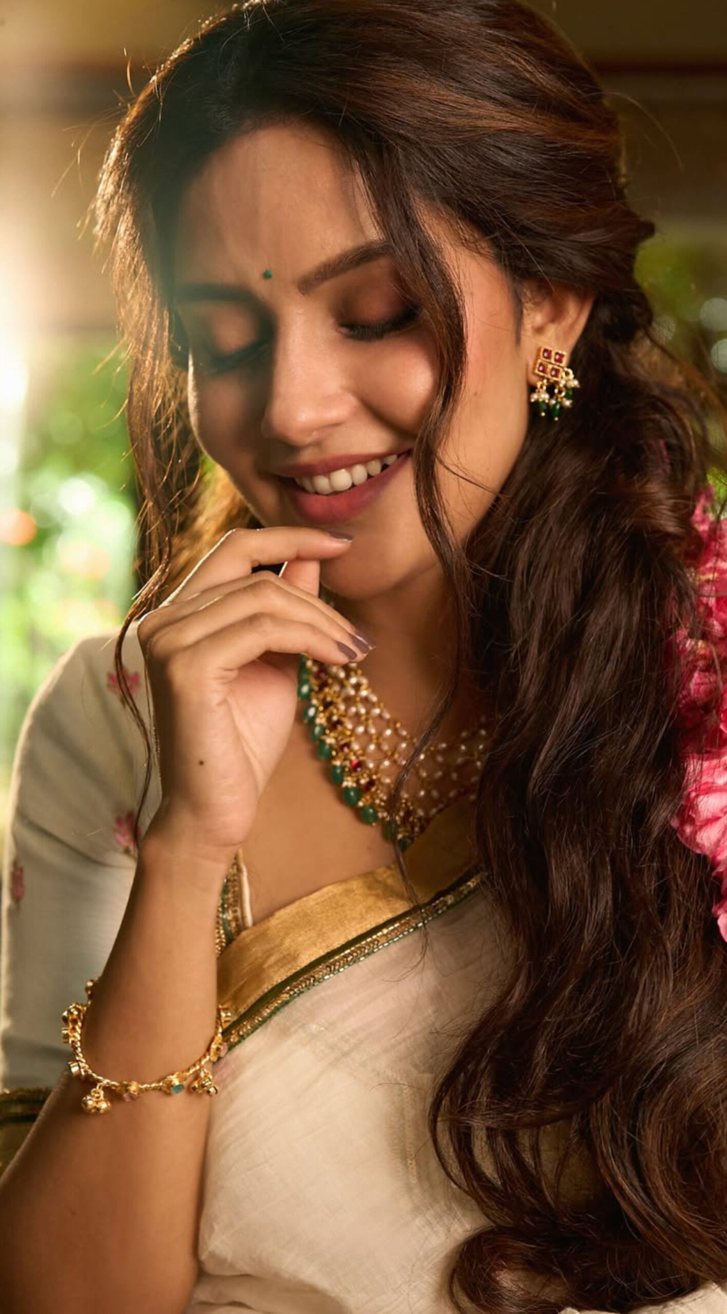Onam | ఓనం పండుగకు సినీ గ్లామర్.. సంప్రదాయ లుక్లో హీరోయిన్ల మెరుపులు! - Image 20