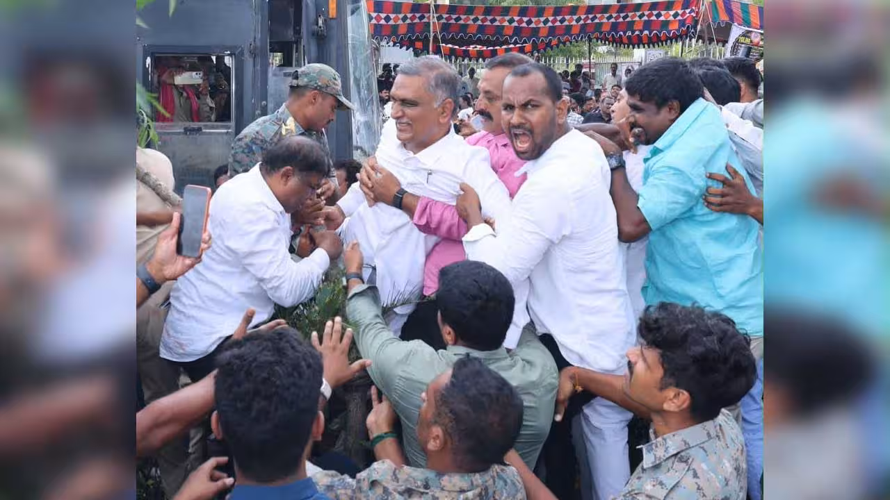 Harish Rao Arrest | హనుమకొండలో మాజీ మంత్రి హరీశ్ రావు అరెస్ట్.. తీవ్ర ఉద్రిక్తత