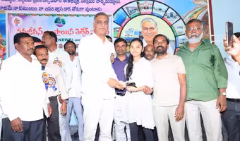 Harish Rao | నిరుపేదలను డాక్టర్లను చేసే బాధ్యత నాదే.. పట్టుదలతో చదివి గొప్ప ఆఫీసర్లుగా ఎదగండి