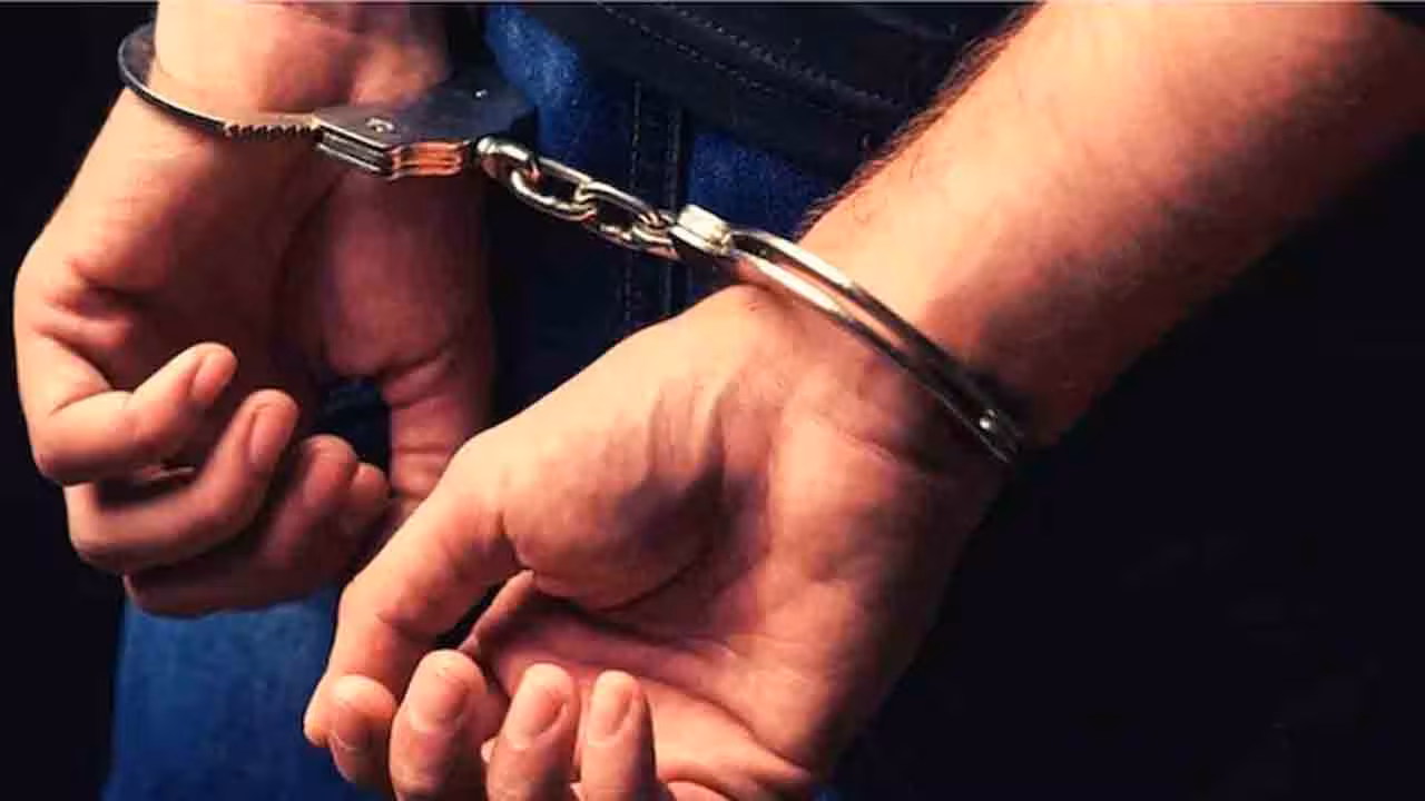 Honey Trap | మహిళ వలపు వల.. పాక్ హ్యాండ్లర్ల చేతికి దేశ రక్షణ రహస్యాలు.. ఐఏఎఫ్ అధికారి అరెస్ట్