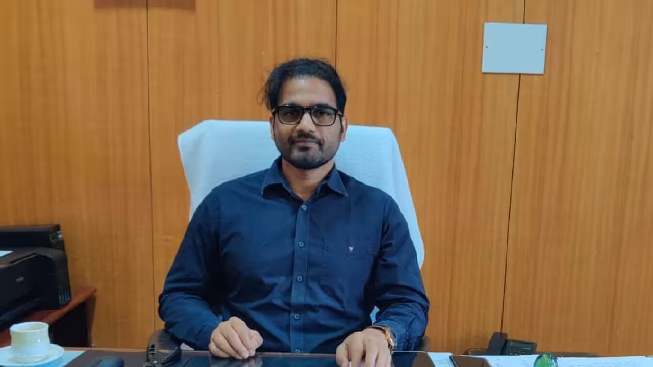 IAS Officer | వెటర్నరీ ఆఫీసర్ నియామక పరీక్షలో అక్రమాలు.. ఐఏఎస్ అధికారి అరెస్ట్