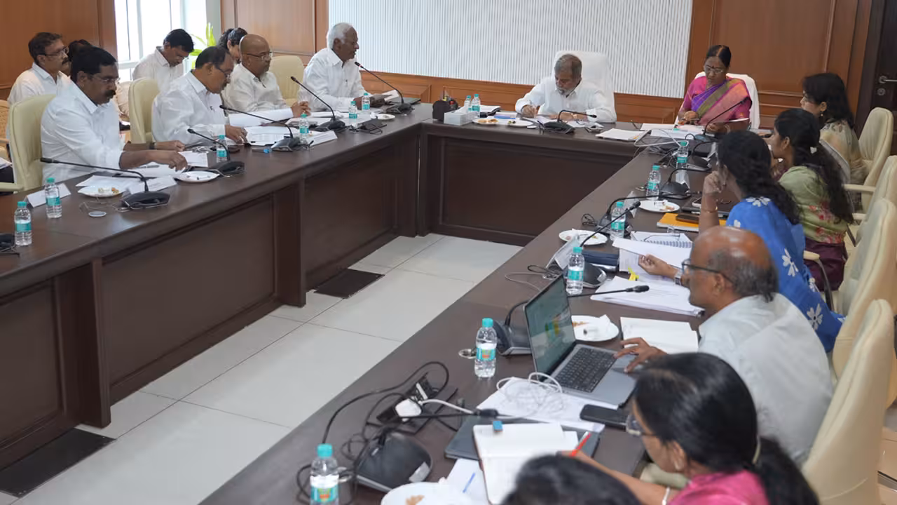 Konda Surekha | వరంగల్ను రెండో మెడికల్ హబ్గా తీర్చిదిద్దుతాం