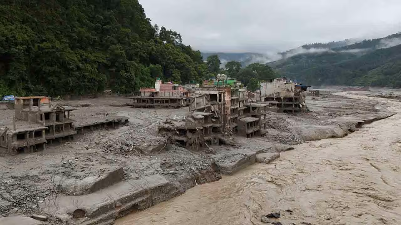 Nepal Floods | ఒక్క మంచు ఫలకం సృష్టించిన విధ్వంసం