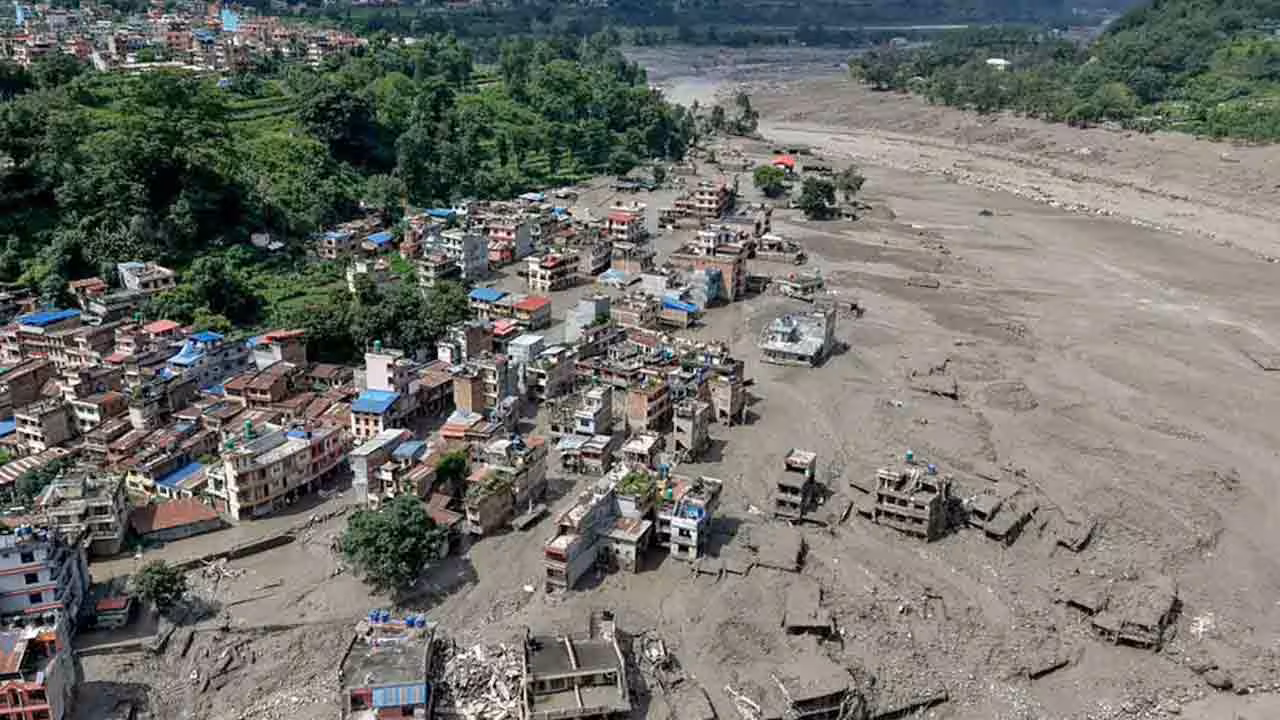 Nepal Flash Floods | నేపాల్ జల ప్రళయం.. 300 మంది భారతీయులు గల్లంతు.. పొంచి ఉన్న మరో ముప్పు