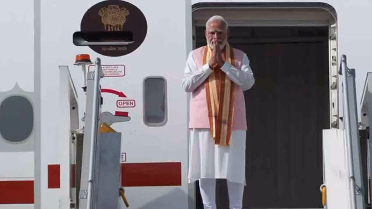 PM Modi | ఉగ్రవాదం, వేర్పాటువాదం, తీవ్రవాదాన్ని రూపుమాపాలి.. విదేశీ పర్యటకు బయల్దేరి వెళ్లిన ప్రధాని మోదీ