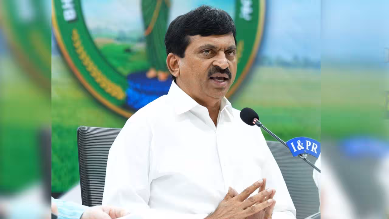 Ponguleti Srinivas Reddy | పేదల భూములు మింగిన వారిని వదిలిపెట్టం.. నిషేధిత జాబితాలో ఎంత చేరిందో తేలుస్తం