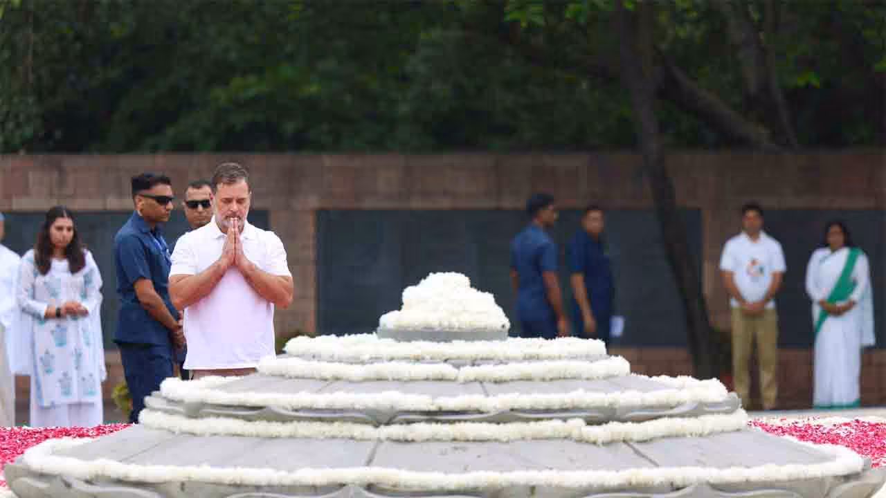 Rajiv Gandhi | రాజీవ్ గాంధీకి నేతల నివాళులు