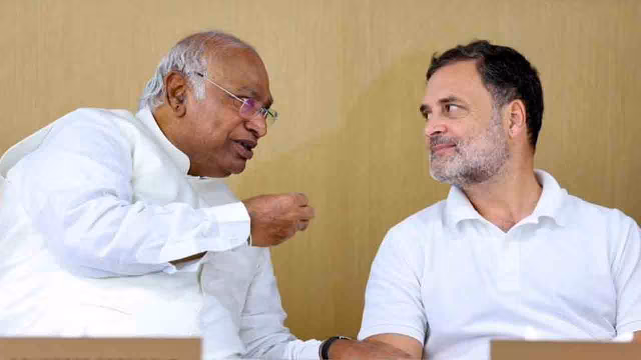 Caste Census | కులగణనలో ఓపెన్ ఎండెడ్ విధానం వద్దు.. ప్రధానికి రాహుల్, ఖర్గే లేఖ
