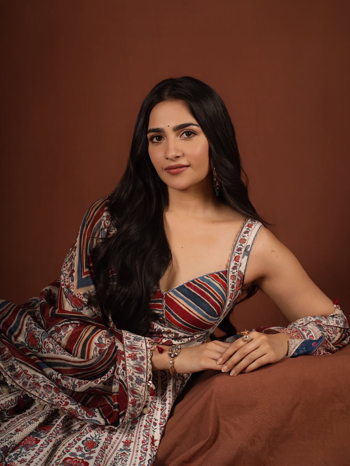 ఈ మూవీ క్లాప్ బోర్డ్తో దిగిన ఫొటోను మంగళవారం సోషల్ మీడియాలో పోస్ట్ చేసింది. తన కెరీర్లో చాలా స్పెషల్ మూవీ ఇదని ప్రకటించింది.