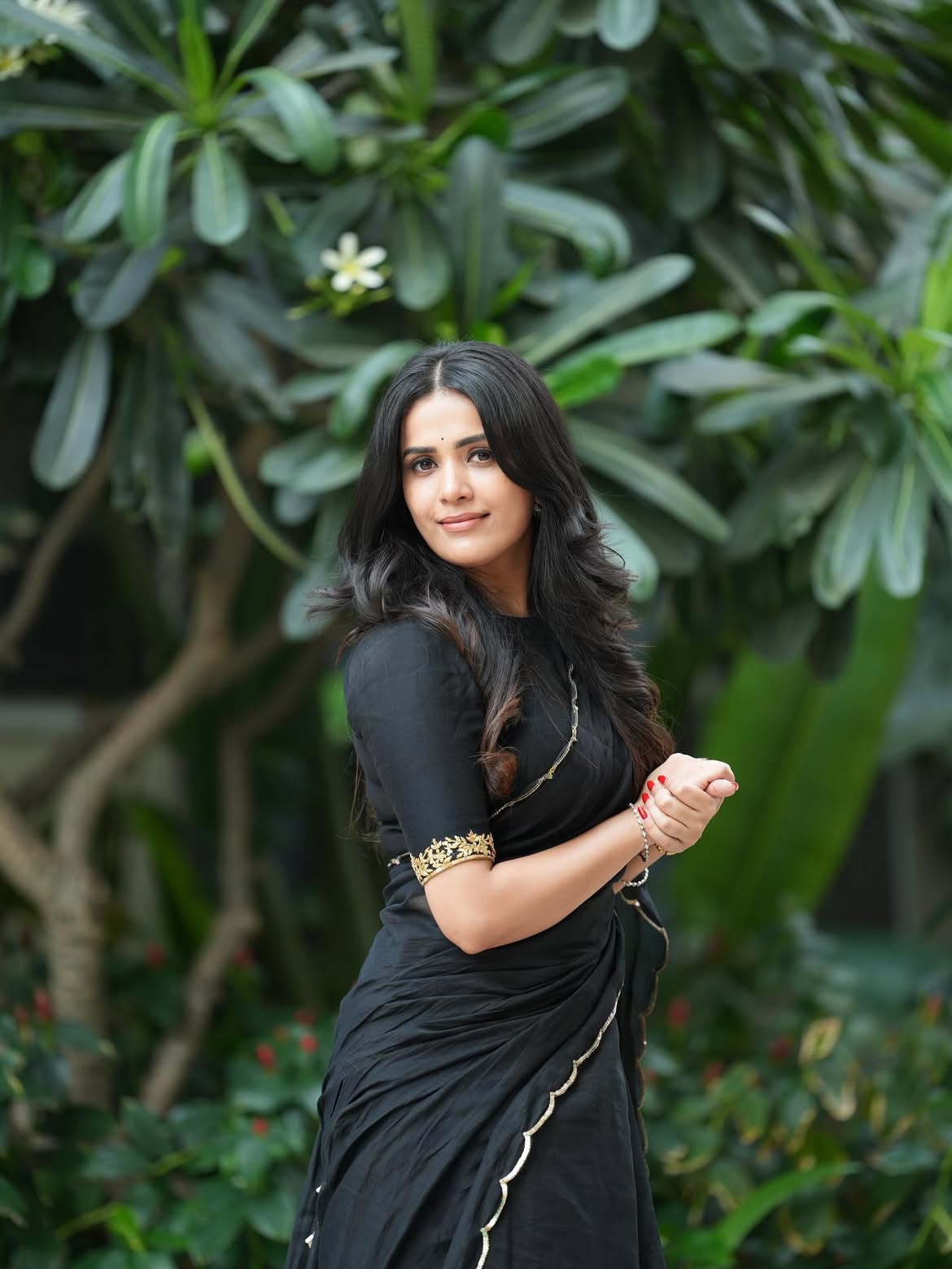 ఈ వెబ్సిరీస్లో సింధు అనే పాత్రలో తనూజ కనిపించబోతుండగా...తేజుగా జ్ఞానేశ్వరి నటిస్తోంది.