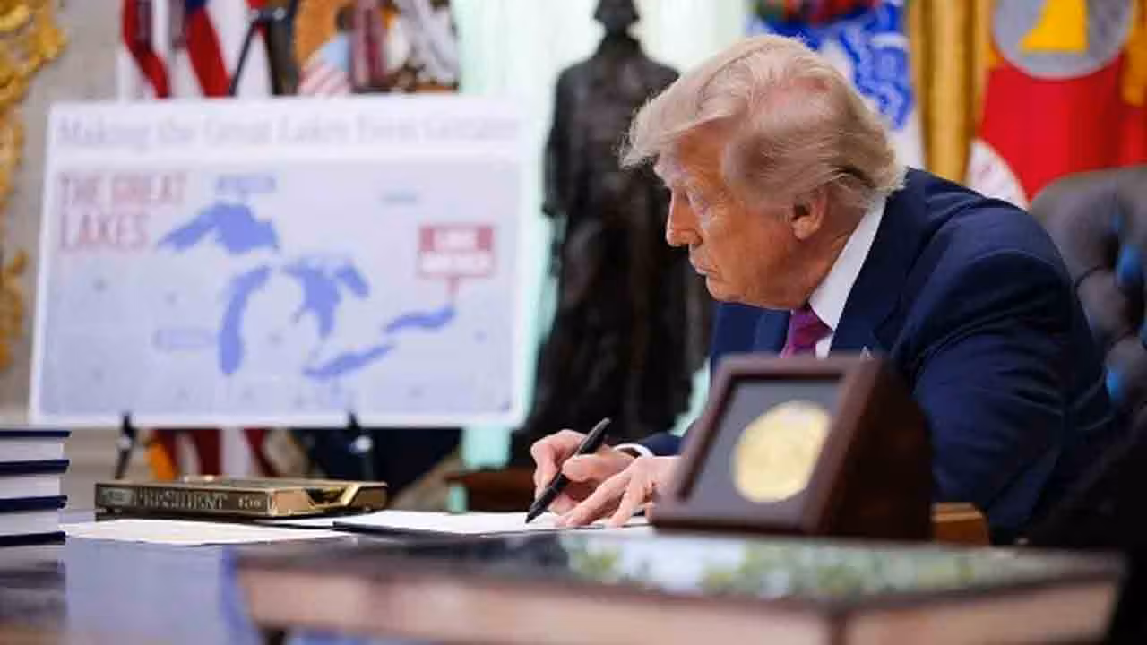 Donald Trump | అమెరికా-కెనడా ట్రేడ్ వార్.. సరస్సు పేరు మార్చిన ట్రంప్