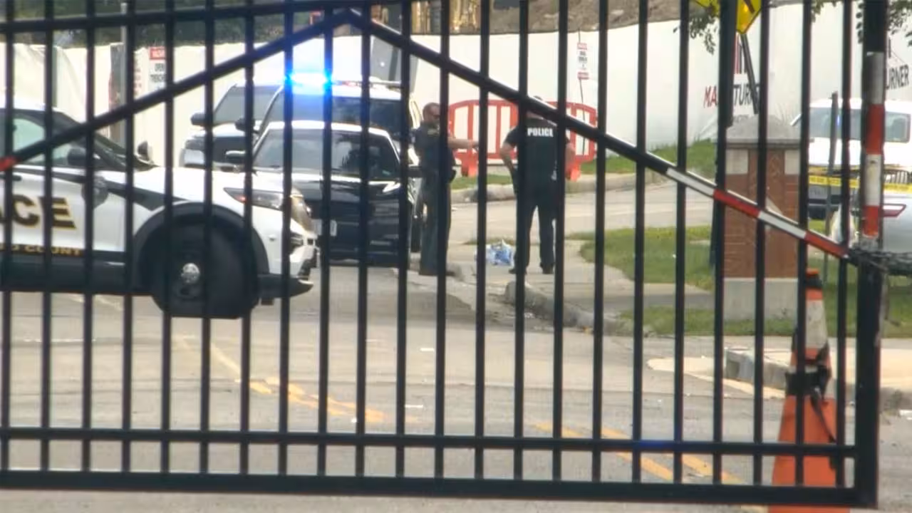 US shootings | కాల్పులతో దద్దరిల్లిన అమెరికా
