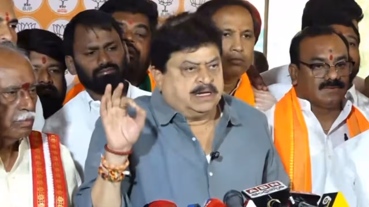 Ramchandar Rao | కామారెడ్డి బీసీ డిక్లరేషన్లో హామీ ఇచ్చారు.. జనగామ జిల్లాకు సర్వాయి పాపన్న పేరు పెట్టండి