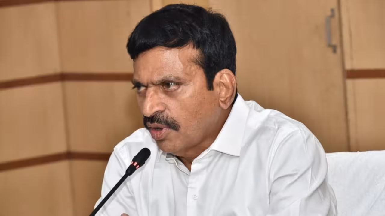 Ponguleti Srinivas Reddy | 15,475 మందికి రూ.185 కోట్లు విడుదల చేశాం.. రేపు చివరి బిల్లుల మొత్తం ఖాతాల్లో జమ చేస్తాం