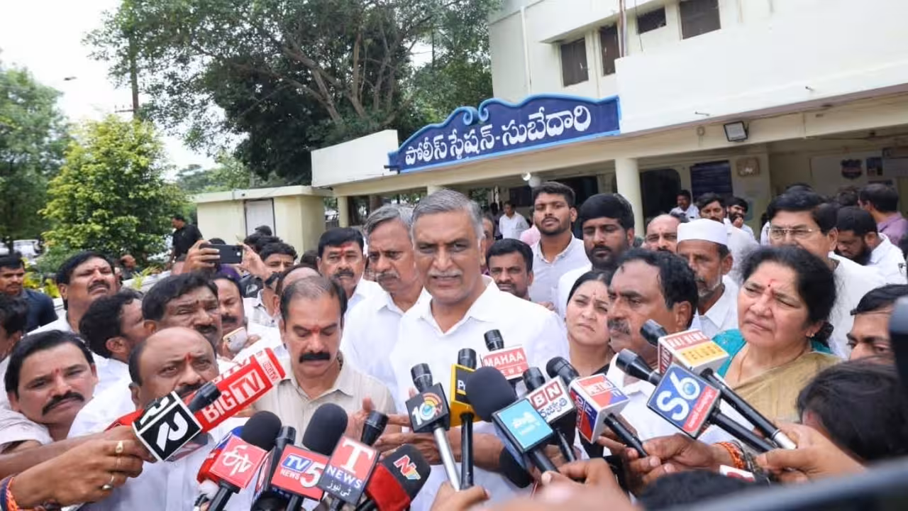 Harish Rao | రేవంత్.. పాలిటెక్నిక్ పిల్లలను కలిస్తే నీకేం నొప్పి.. వాళ్లేమైనా టెర్రరిస్టులా?