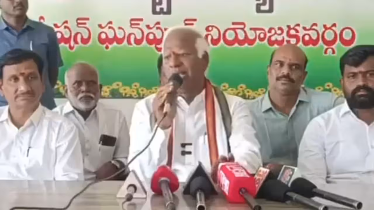 Kadiyam Srihari | మాజీ విద్యాశాఖ మంత్రిగా కోరుతున్నా.. జీవో 97ను రద్దు చేయండి
