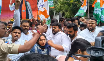 Youth Congress | బీజేపీ రాష్ట్ర కార్యాలయ ముట్టడికి యూత్ కాంగ్రెస్ యత్నం.. తీవ్ర ఉద్రిక్తత