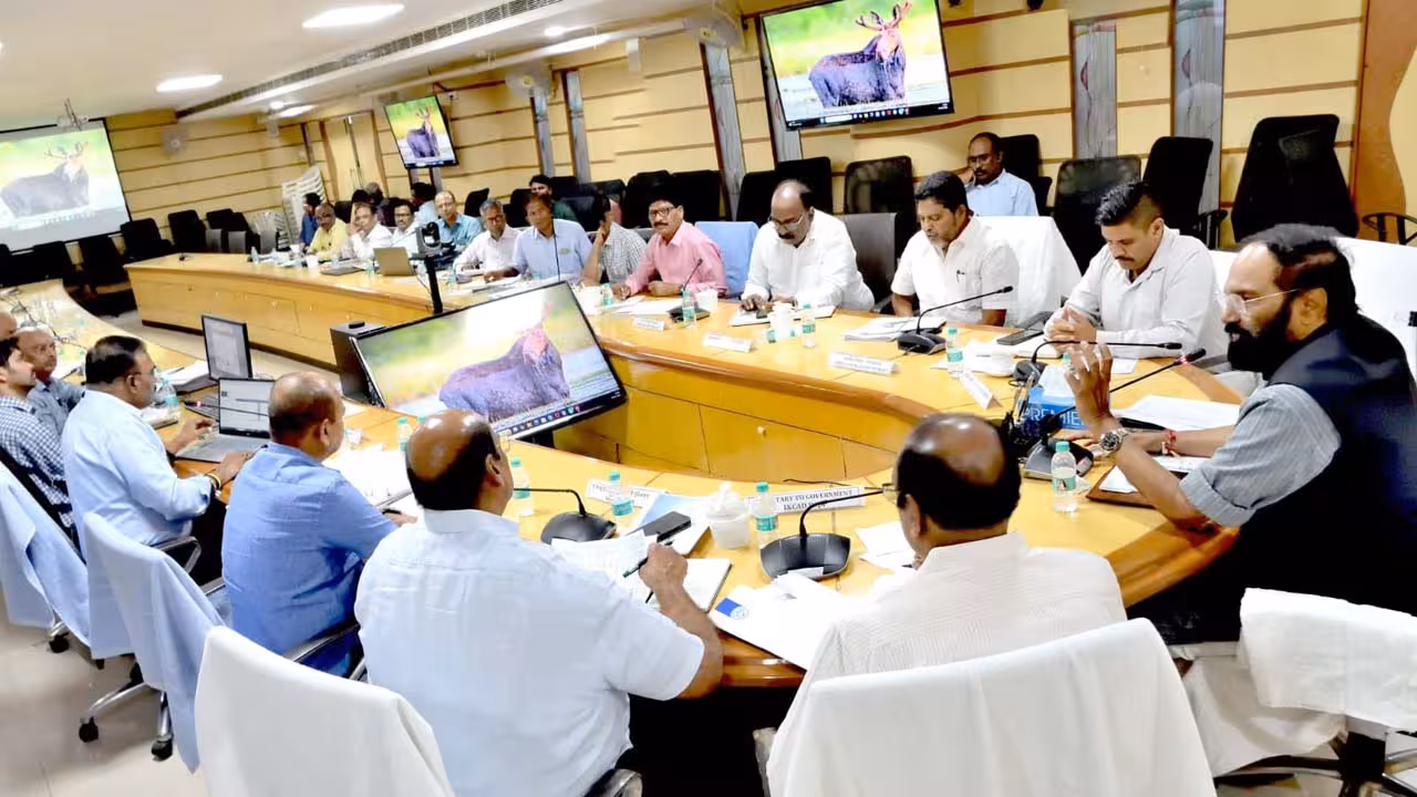 Minister Uttam | ప్రతి చుక్కకూ లెక్కుండాలి