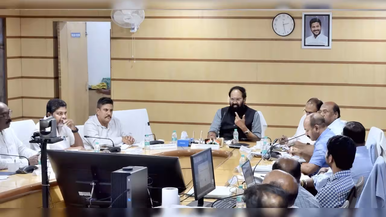 Uttam Kumar Reddy | ప్రతి రూపాయి రైతులు, నిర్వాసితుల ఖాతాల్లో చేరాలి