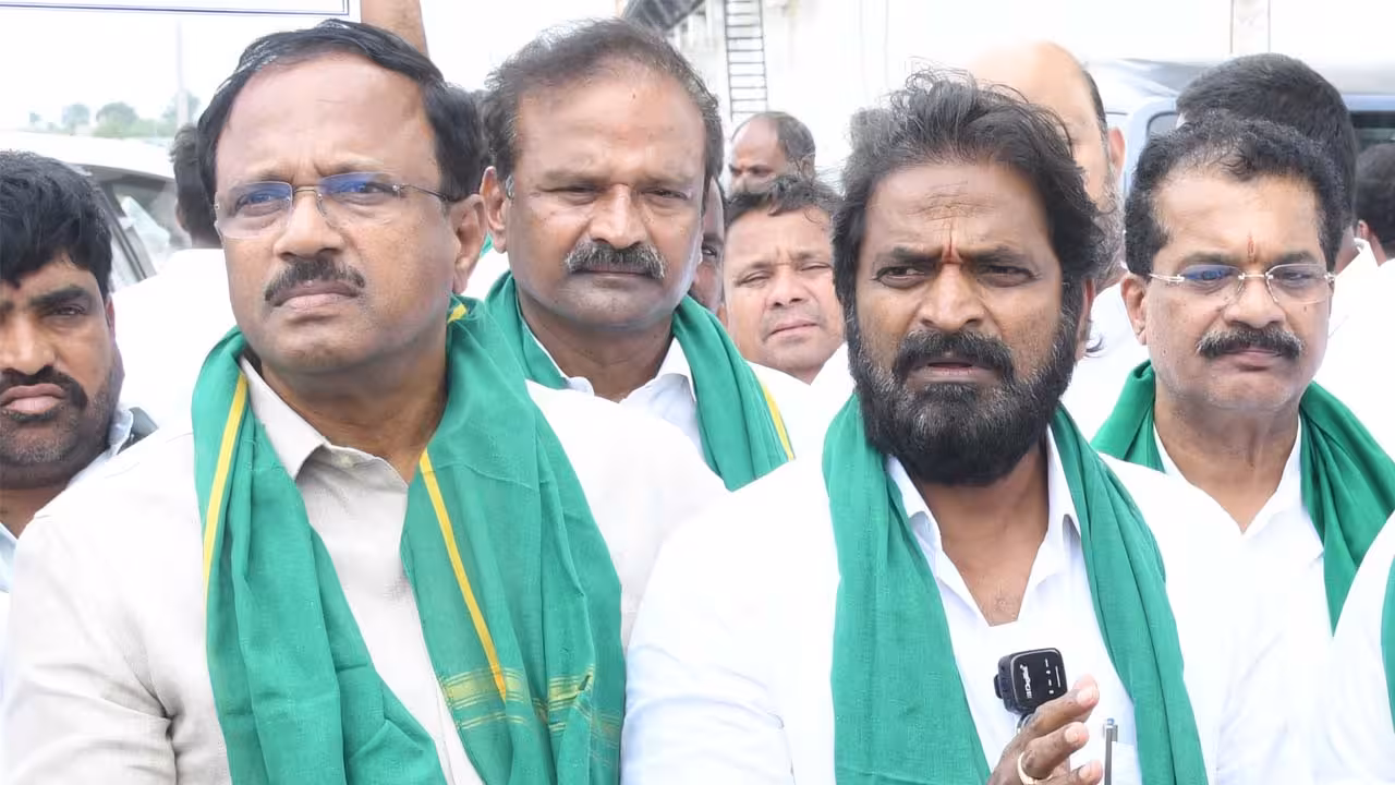 MGKLIP | ఎల్లూరు, నార్లాపూర్ పంపులు వెంటనే ప్రారంభించాలి : మాజీ మంత్రి శ్రీనివాస్ గౌడ్