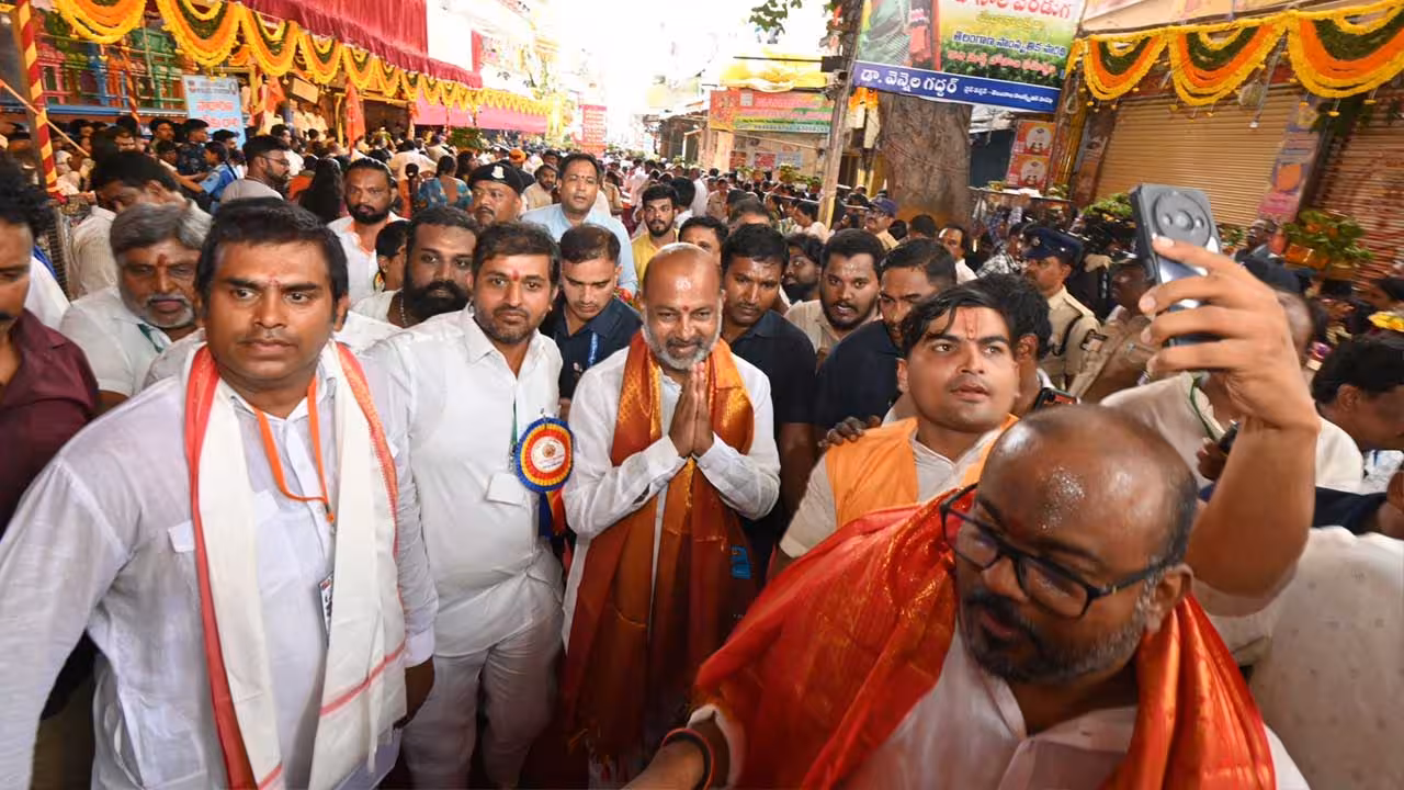 Bandi Sanjay | రేవంత్ను ఎదురించాల్సిందే.. బండి సంజయ్ పిలుపు