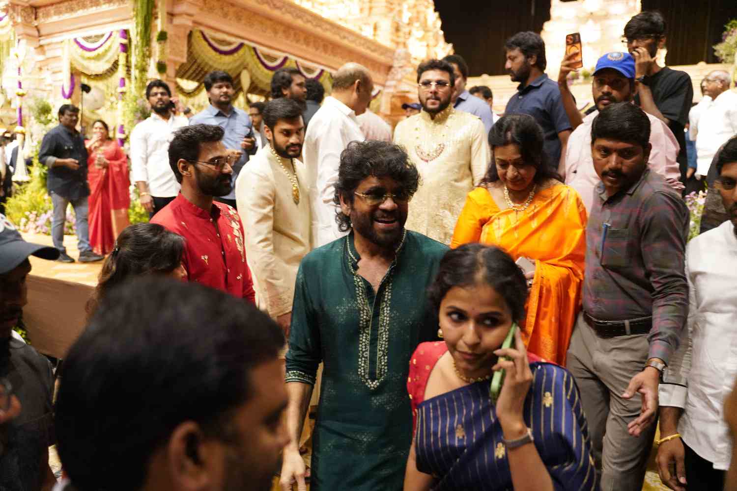 Bandla Ganesh Daughter Wedding | ఘనంగా బండ్ల గణేష్ కూతురు వివాహం – టాలీవుడ్ స్టార్స్ సందడి - Image 3