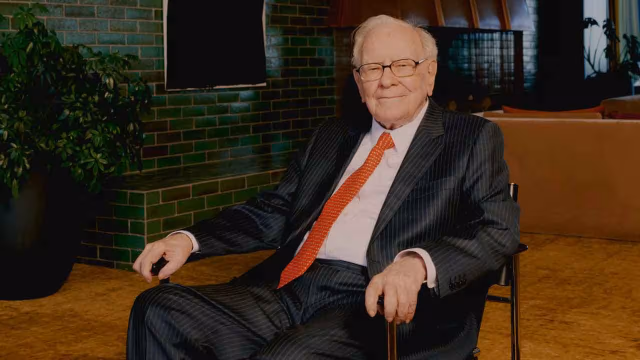 Warren Buffett | రోజూ ట్రేడింగ్ చేసేవారికి వారెన్ బఫెట్ కీలక సూచనలు