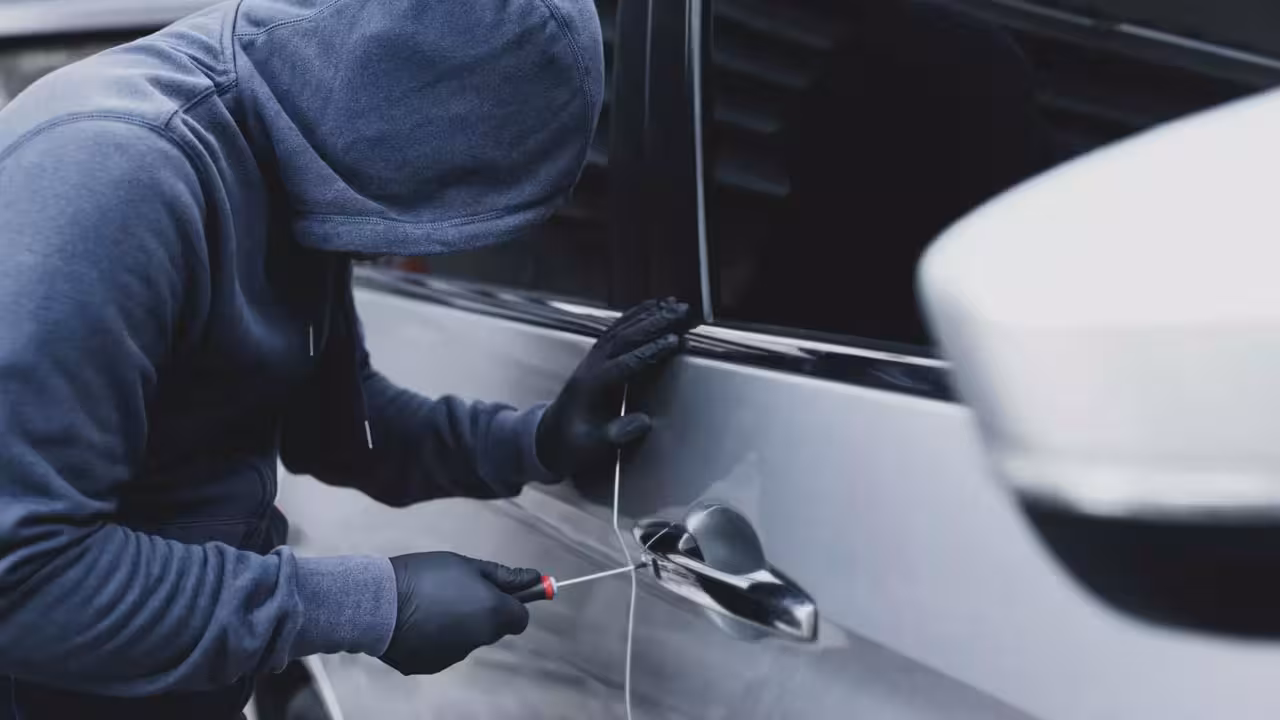 Vehicle Thefts in India | దేశంలో ప్రతి 2.3 నిమిషాలకు ఒక వాహనం చోరీ.. తెలంగాణలో ఎన్ని ఎత్తుకుపోయారంటే?