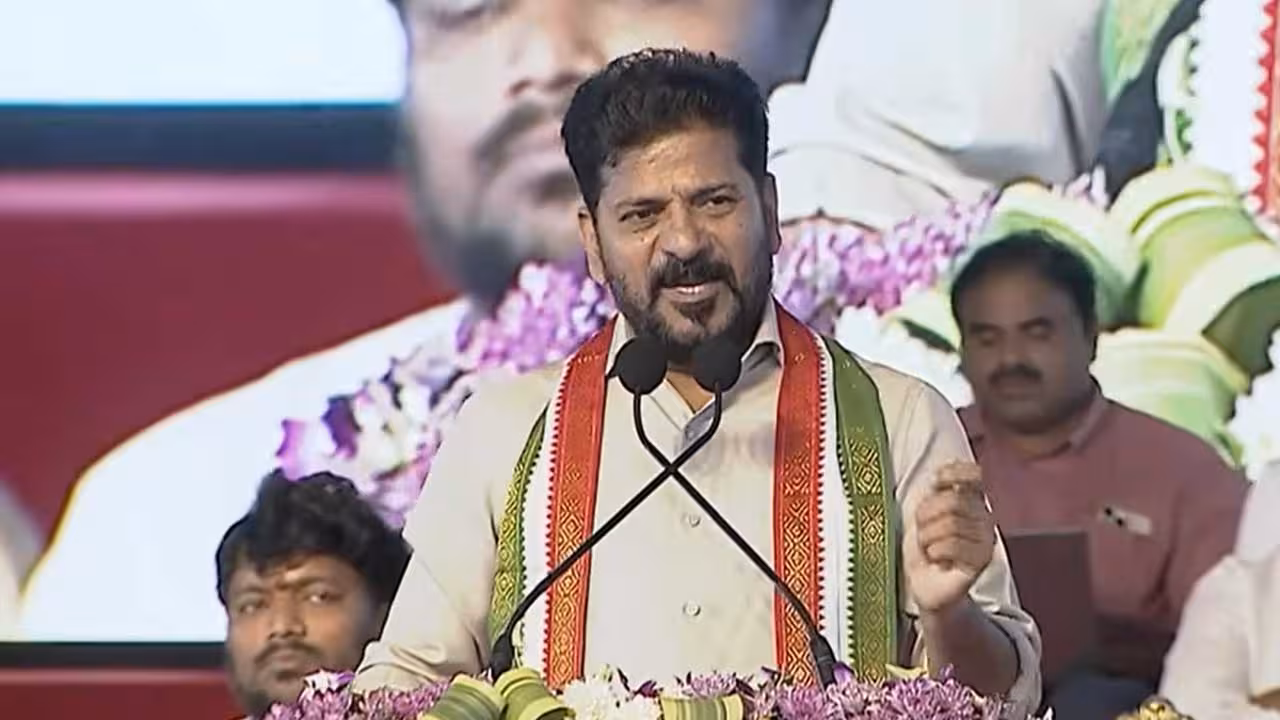 CM Revanth Reddy | ఇక నుంచి అడ్వాన్స్డ్గా ఫీజు రీయింబర్స్మెంట్ : సీఎం రేవంత్ రెడ్డి