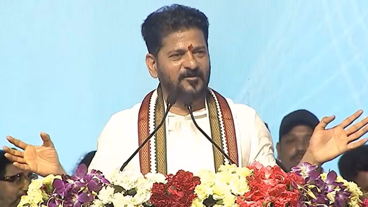 CM Revanth Reddy | విత్తేసి పొత్తు కూడాలి సుమా.. ఇందిరమ్మ ఇండ్లకు ఐదారు లక్షలు ఇవ్వాలి : సీఎం రేవంత్ రెడ్డి