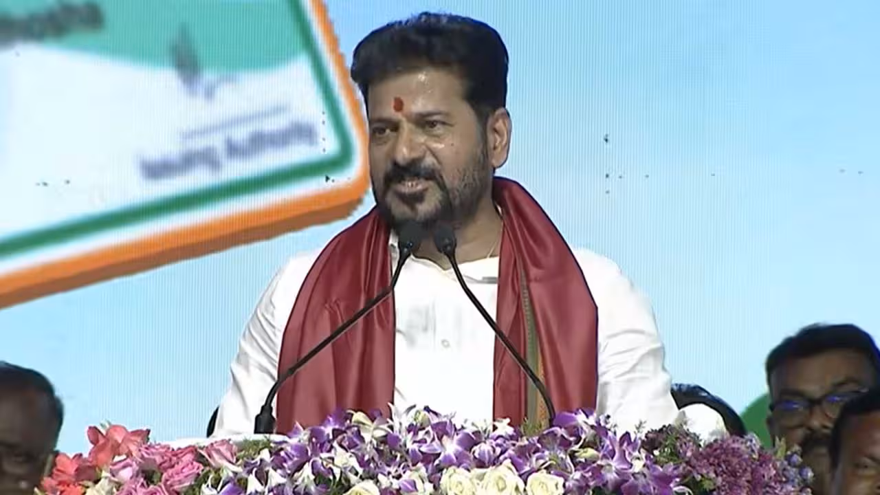 CM Revanth Reddy | ఈ సారి చిలుక పచ్చ చీరలు పంపిస్తా : సీఎం రేవంత్ రెడ్డి