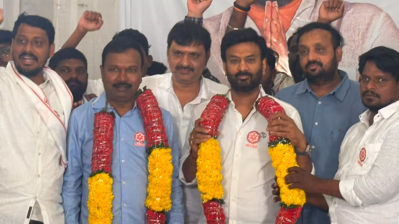 Dr Gadala Srinivasa Rao | పట్టభద్రుల ఎమ్మెల్సీ బరిలో జనసేన: డాక్టర్ గడల శ్రీనివాసరావుకు పవన్ కళ్యాణ్ గ్రీన్ సిగ్నల్