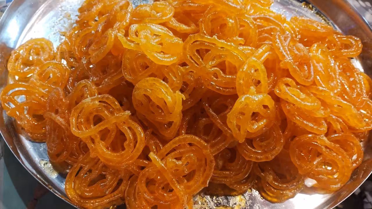 Indian National Sweet Jalebi | రసగుల్లా, గులాబ్ జామున్ సరే.. మరి జిలేబీని ఇంగ్లీష్లో ఏమంటారు? 99% మందికి ఈ సీక్రెట్ తెలియదు!