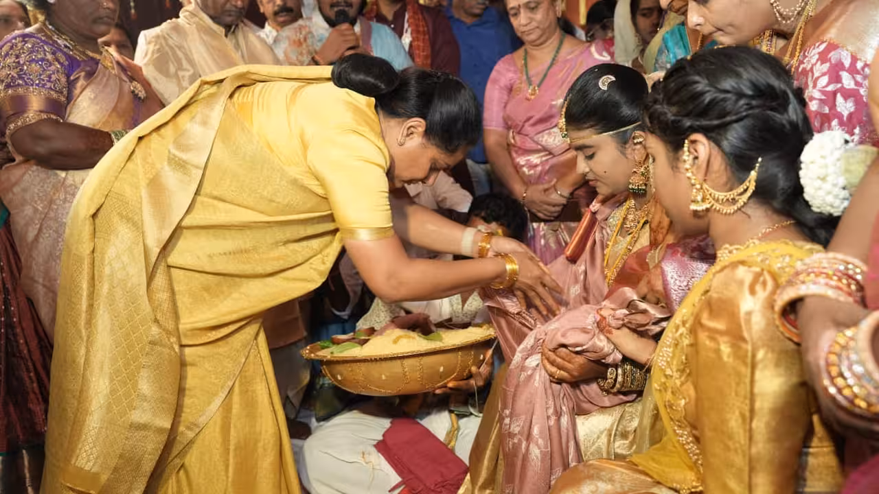 Kalvakuntla Kavitha Ties Wedding Knot to Bride Here’s Why
