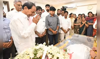 KCR | బావమరిది శ్రీనివాసరావు పార్థివదేహానికి కేసీఆర్ నివాళి