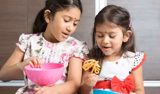 FSSAI | పిల్లల ఆహారంపై ఎఫ్ఎస్‌ఎస్‌ఏఐ కొత్త నిబంధనలు.. షుగర్, ఉప్పు, కొవ్వుకు పరిమితులు..