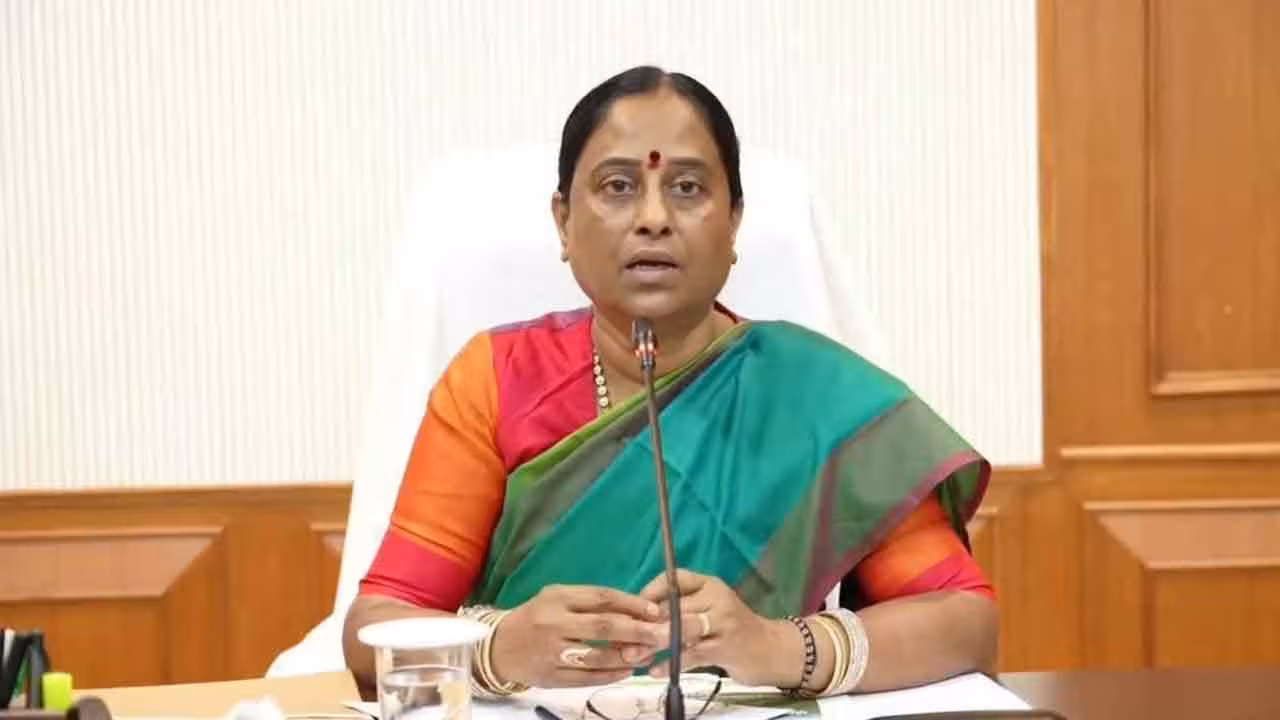 Konda Surekha | నా కుమార్తె చేసిన వ్యాఖ్యలకు నేనెలా బాధ్యురాలినవుతాను