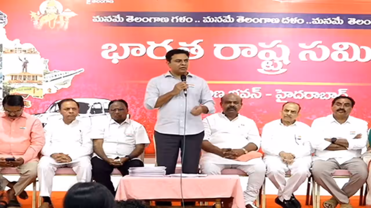 KTR | రేవంత్ లాంటి తెలంగాణ వ్యతిరేకులు గద్దెనెక్కితే.. రాష్ట్రాభివృద్ధిపై ప్రేమ ఎలా ఉంటుంది?: కేటీఆర్