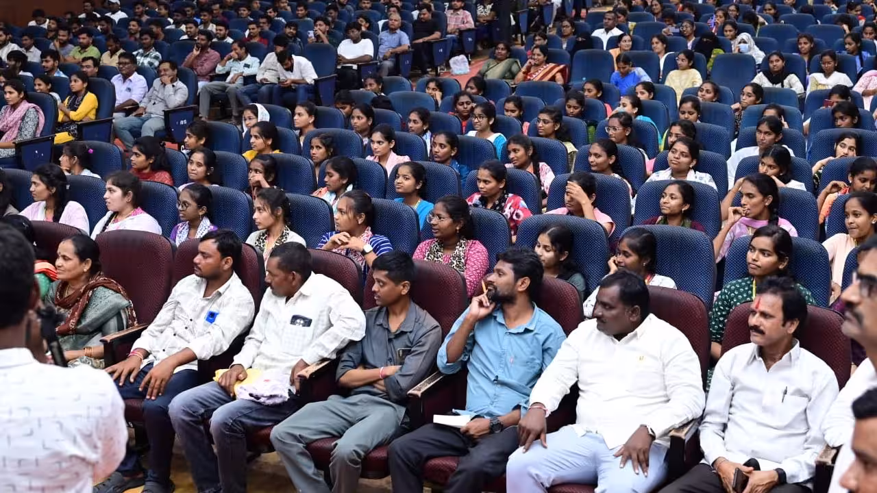 Teenmar Mallanna Urges Gen-Z to Enter Politics Announces Statewide Padayatra