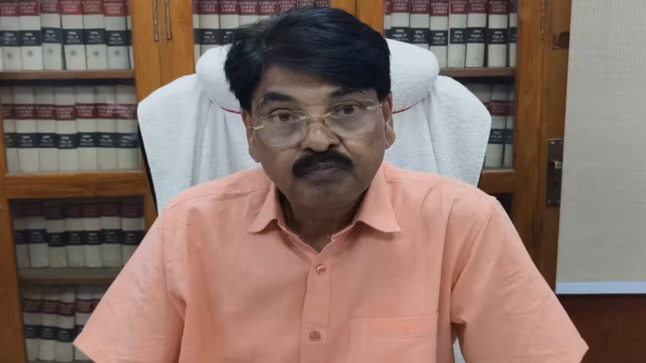 Manan Kumar Mishra | రూ.150 కోట్ల స్కాం.. ఫ్యామిలీకే పదవులు : బీసీఐ చైర్మన్ మనన్ 15 రోజుల్లో రాజీనామా చేయాల్సిందే