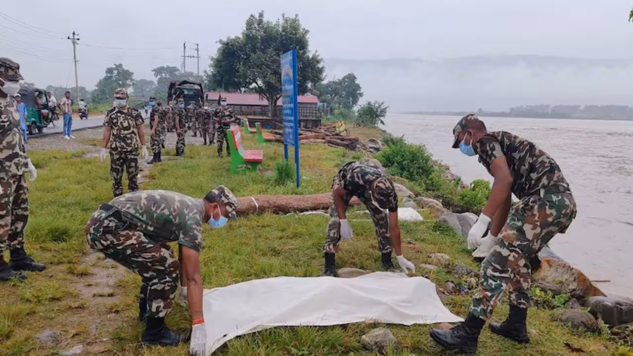 Unidentified Bodies Nepal | నేపాల్ వరద బీభత్సం: గుర్తుతెలియని మృతదేహాల ఖననం.. మరి భవిష్యత్తులో వారిని ఎలా గుర్తిస్తారు?