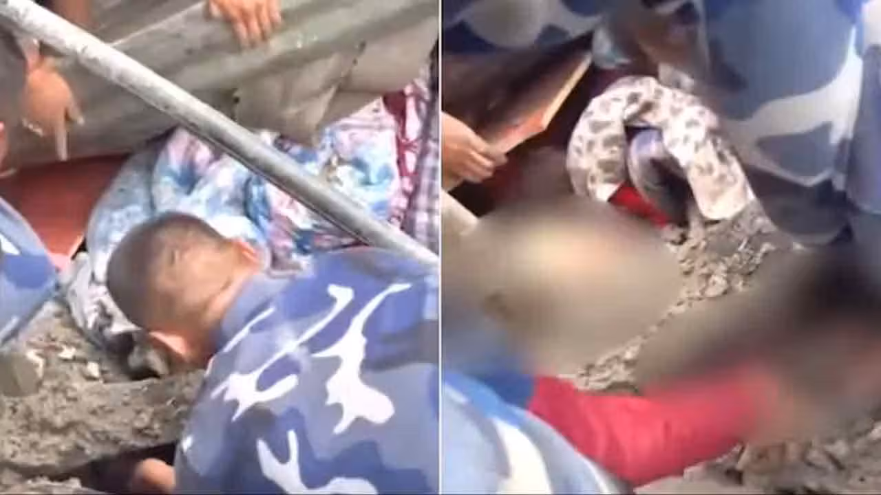Nepal | మూడు రోజులుగా వరద బురదలోనే.. అయినా బతికింది..