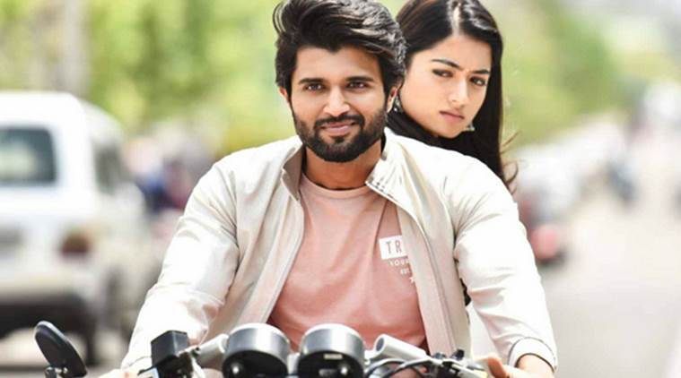 గీత గోవిందం తర్వాత విజయ్ దేవరకొండ, రష్మిక మందన్న కాంబినేషన్లో డియర్ కామ్రేడ్ సినిమా వచ్చింది.