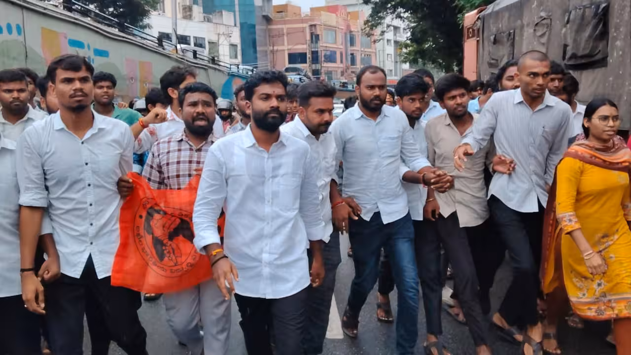 ABVP Protest Hyderabad | పాలిటెక్నిక్ కోర్సు వ్యవధి తగ్గిస్తారా? ‘శక్తి’ జీవో 97పై భగ్గుమన్న ఏబీవీపీ