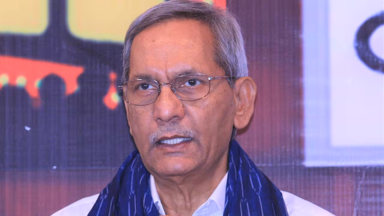 Section 22A lands Telangana | 22A భూముల చిక్కులు: ప్రైవేట్ ల్యాండ్స్ కూడా ఆ లిస్ట్లోనే.. ప్రభుత్వానికి నిపుణుల కీలక సూచనలు