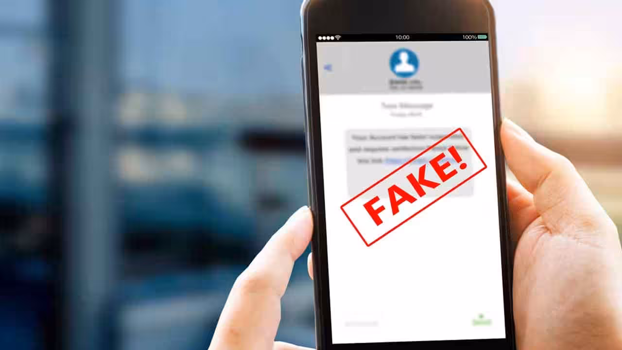 Bank Account | కేవైసీ చేయకపోతే బ్యాంక్ అకౌంట్ క్లోజ్ అవుతుందా..? సోషల్ మీడియా ప్రచారంలో నిజమెంత..?